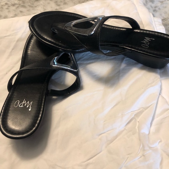 First Pic Copy impo black sandals - Picture 8 of 11